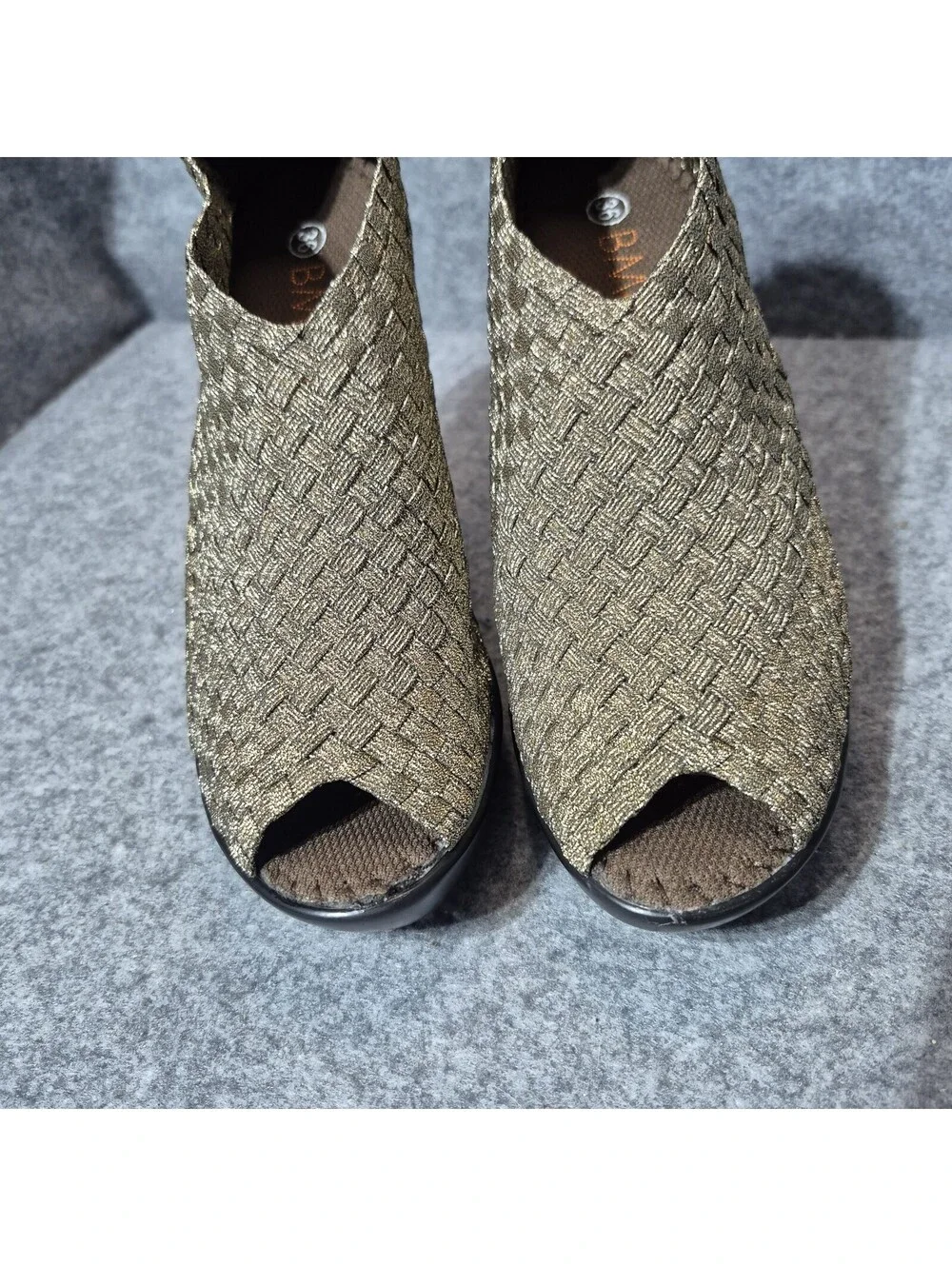 Bernie Mev NY Gold Woven Peep Toe Platform Stiletto Heels Slip On EU 36/US 5.5